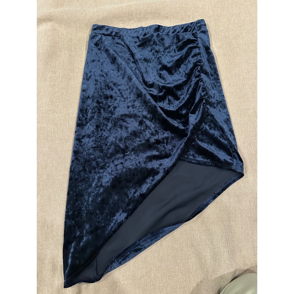 Womens Charlette Russe velvet high low skirt